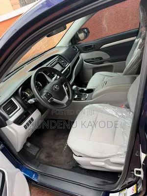 Toyota Highlander 2018 Blue
