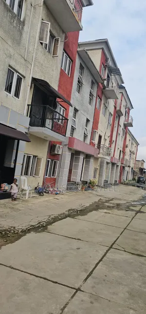 4bdrm Duplex in Lagoon View Estate, Makoko for sale