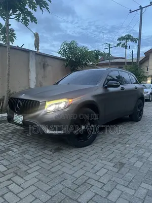 Mercedes-Benz GLC-Class 2017 Brown