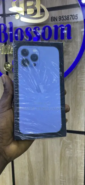 New Apple iPhone 13 Pro Max 128 GB Blue
