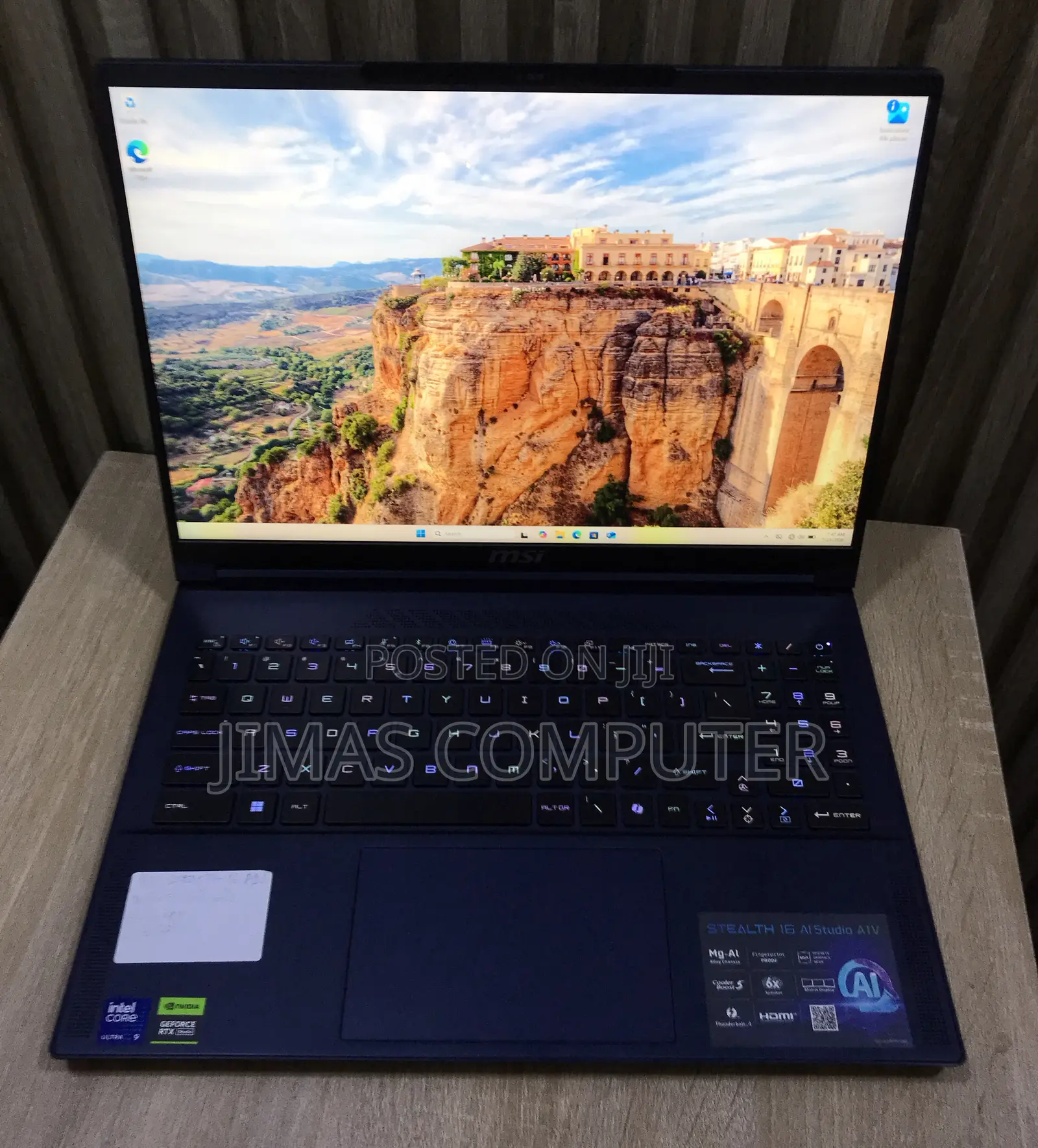 Laptop MSI Stealth 16 AI Studio 64GB Intel Core Ultra 9 SSD 2T