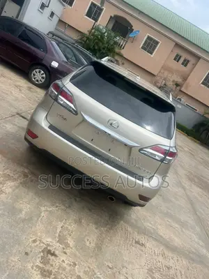 Lexus RX 350 FWD 2015 Gold