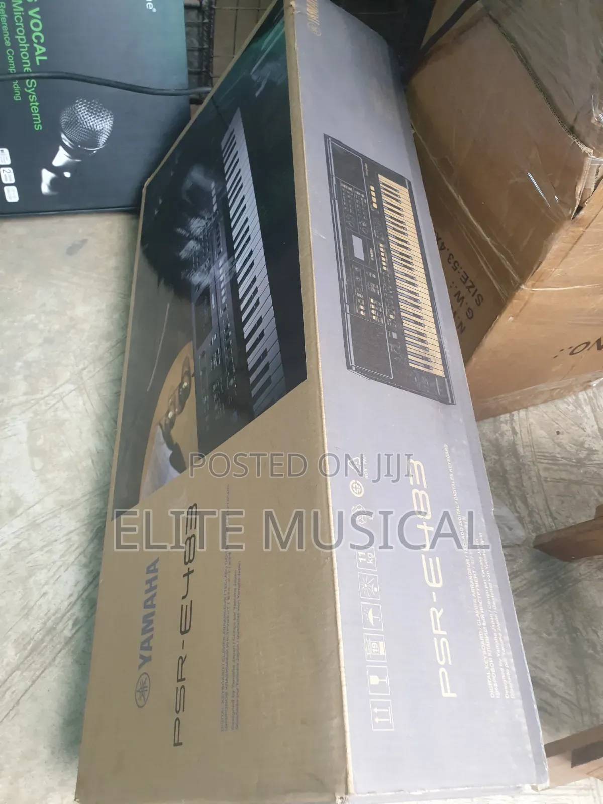 Professional Yamaha PSR-E483 Keyboard