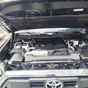 Toyota Tundra SR5 CrewMax 5.5' Bed 2024 Black