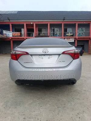Toyota Corolla 2015 Silver
