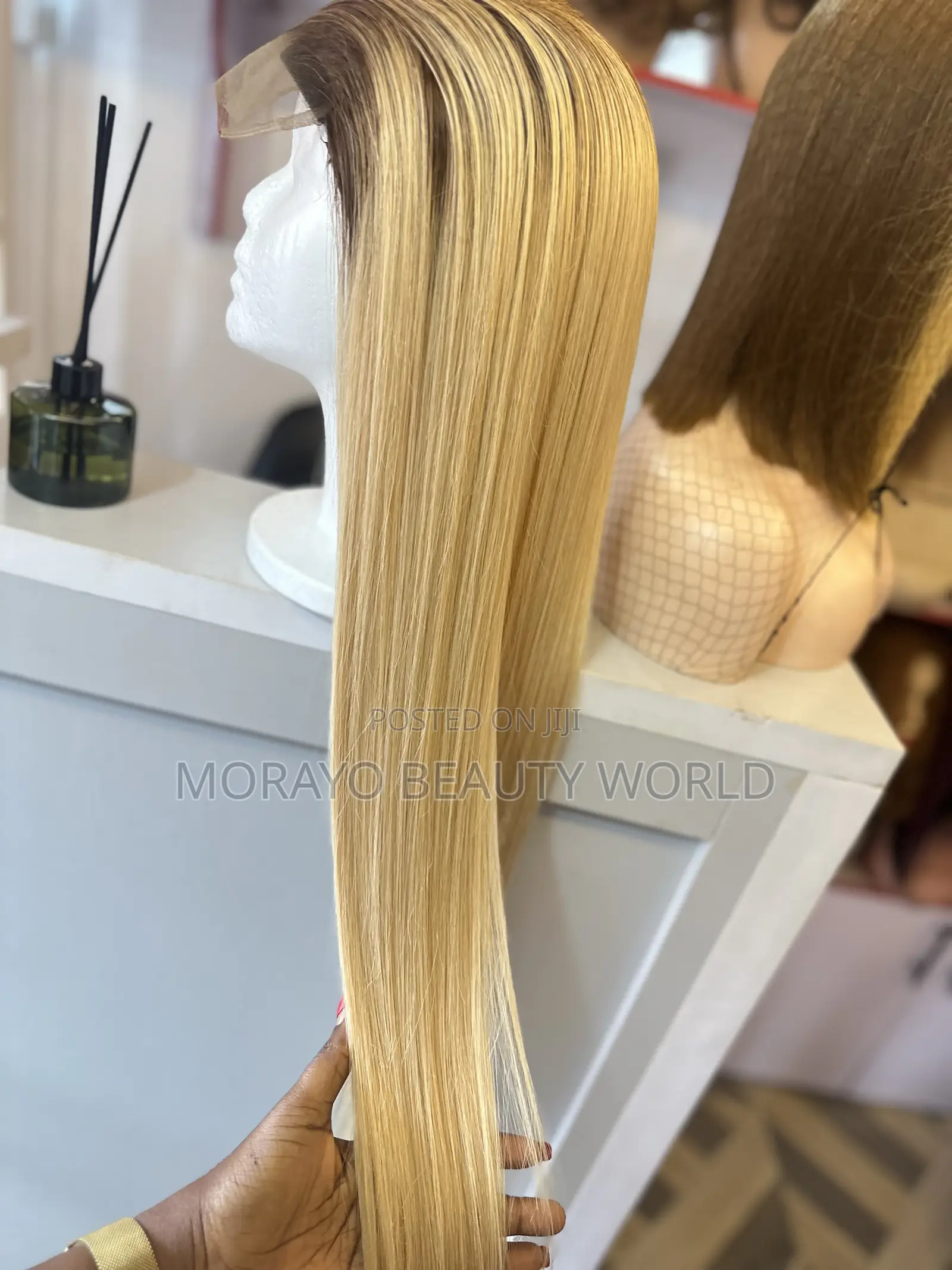 Blonde Unit Paired With 5by5
