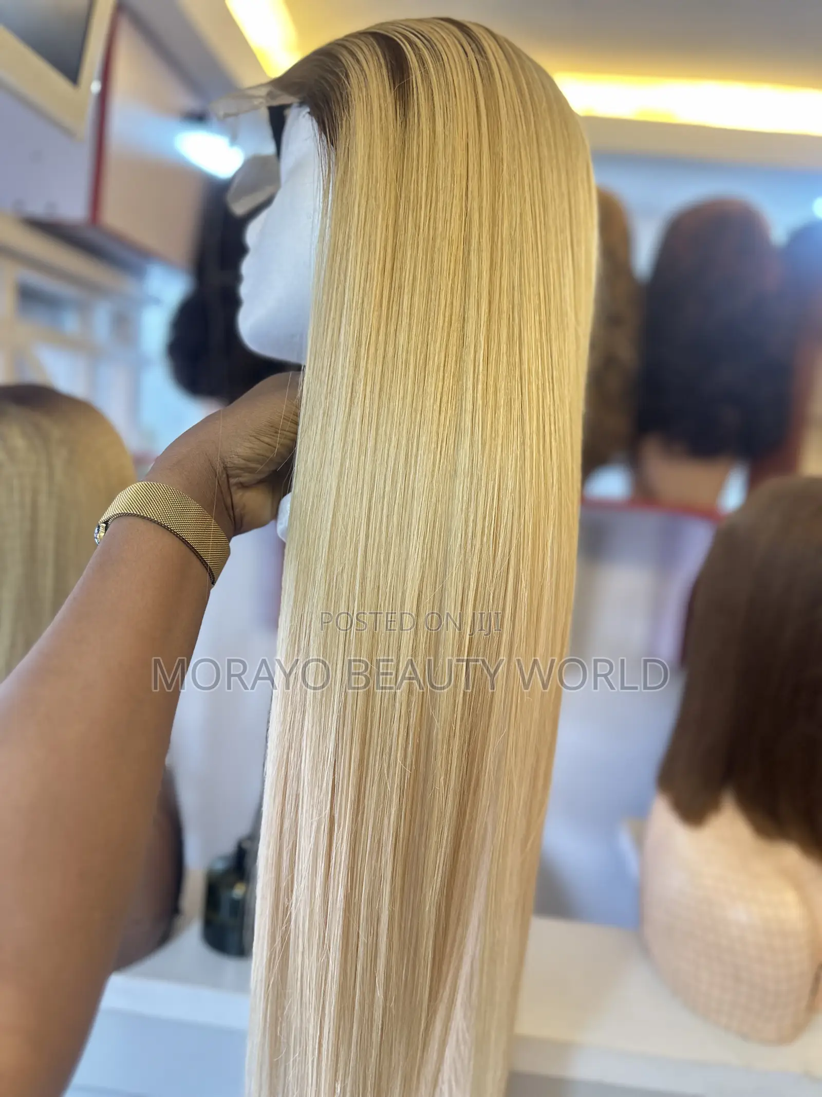 Blonde Unit Paired With 5by5
