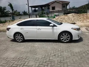 Toyota Avalon 2014 White