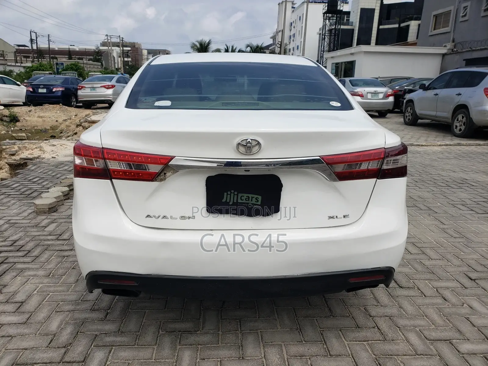 Toyota Avalon 2014 White