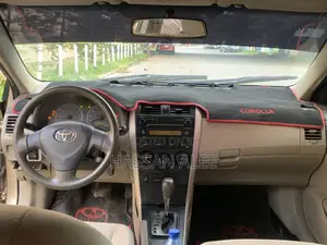 Toyota Corolla 2009 Gold