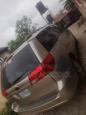 Toyota Sienna 2006 Gold
