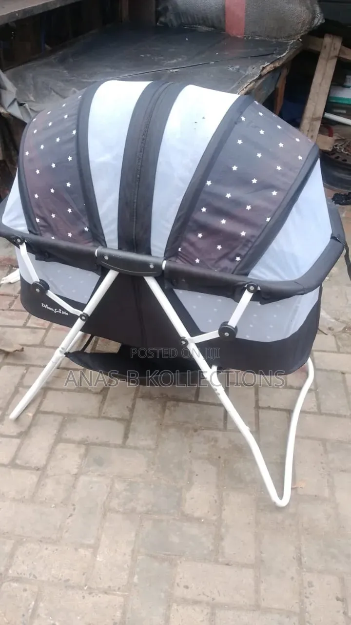Next to Me Basinet