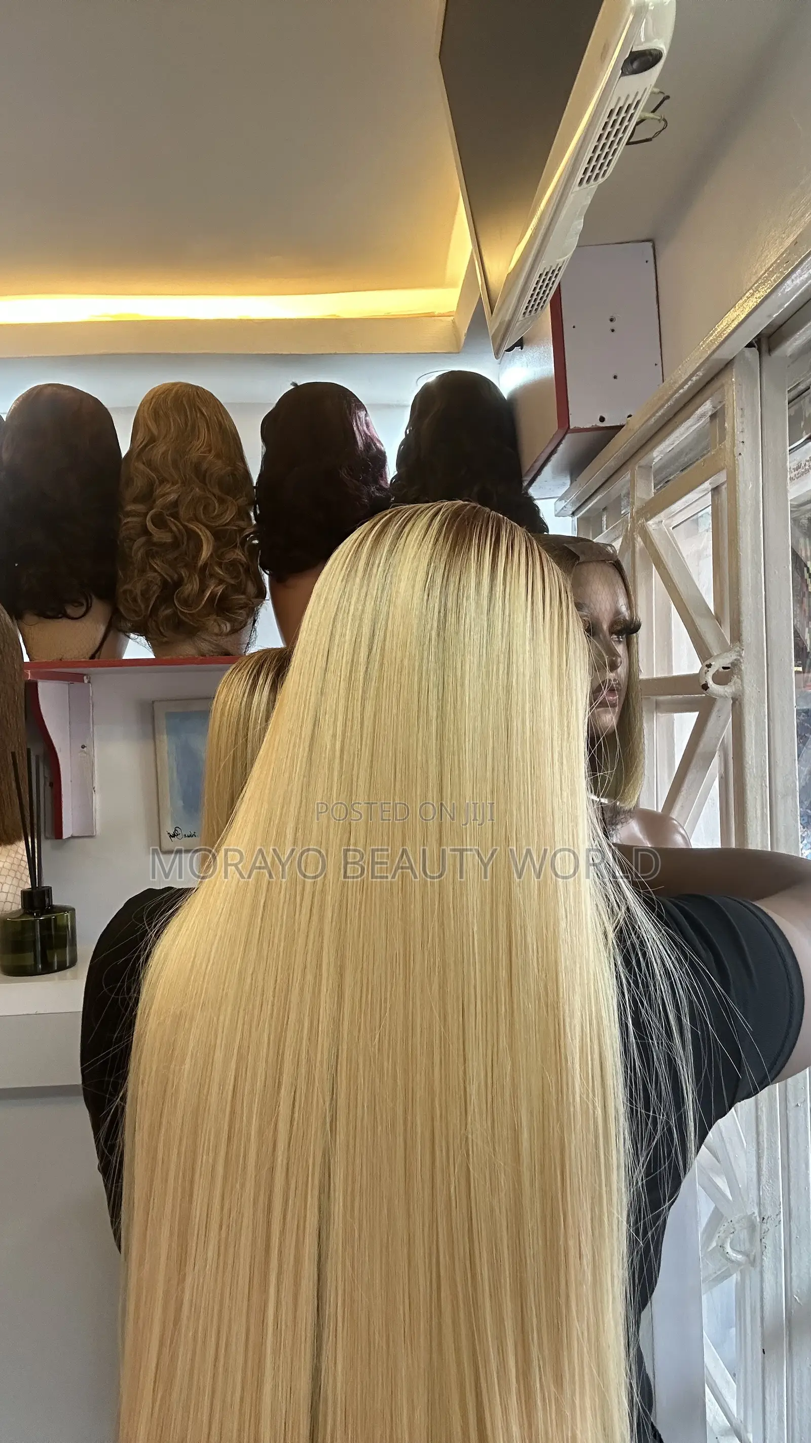 Frontal Blonde Unit