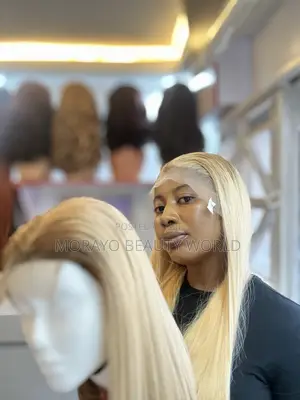 Frontal Blonde Unit