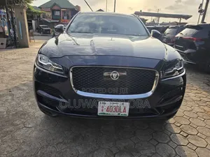 Jaguar F-Pace 2020 Blue