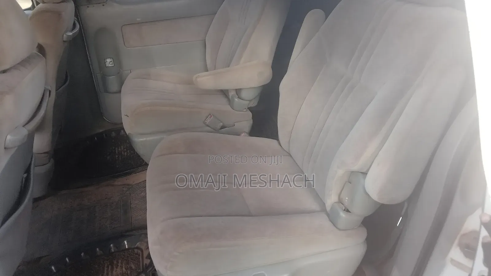 Toyota Sienna 2000 White