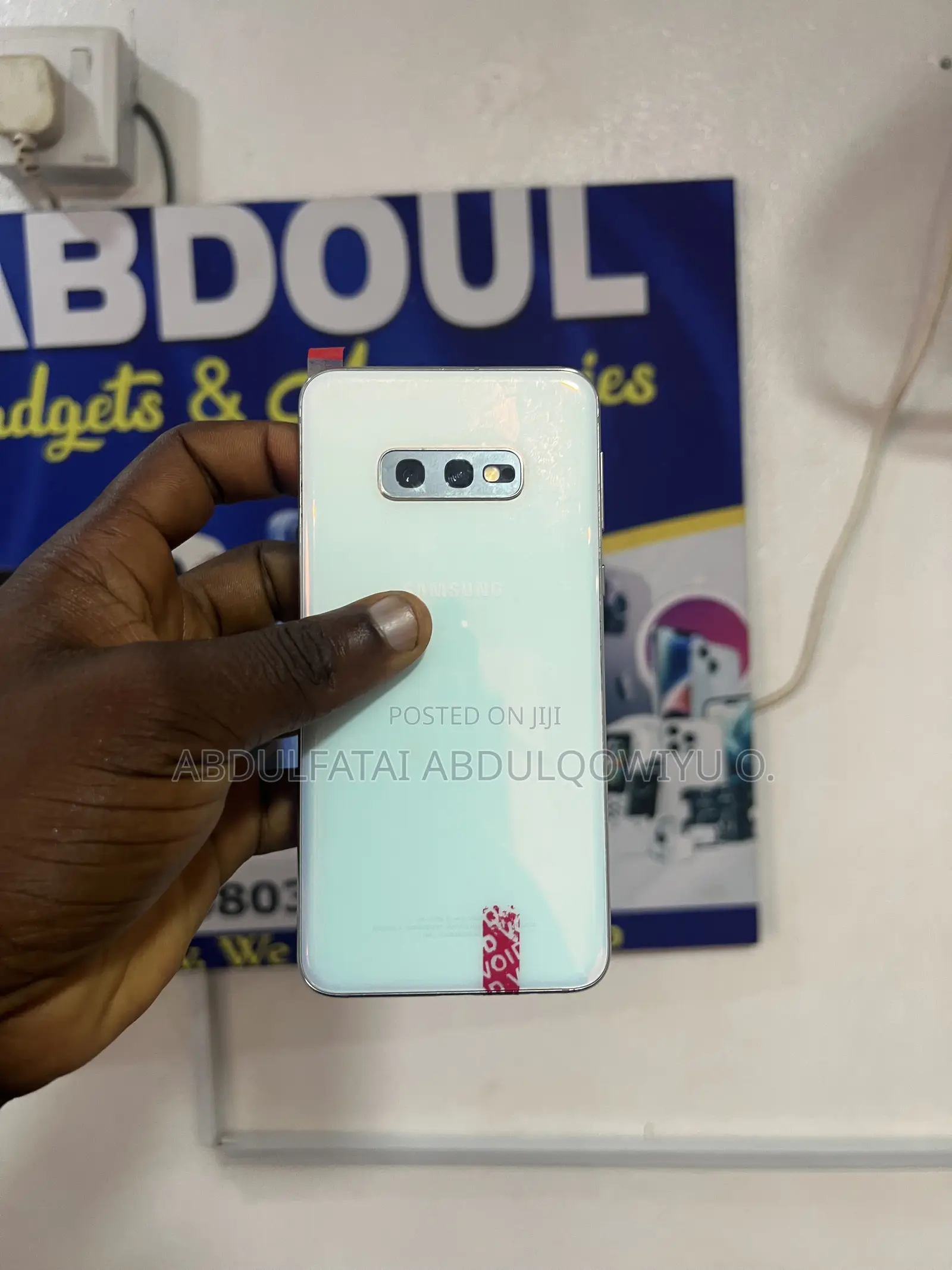 New Samsung Galaxy S10e 128 GB