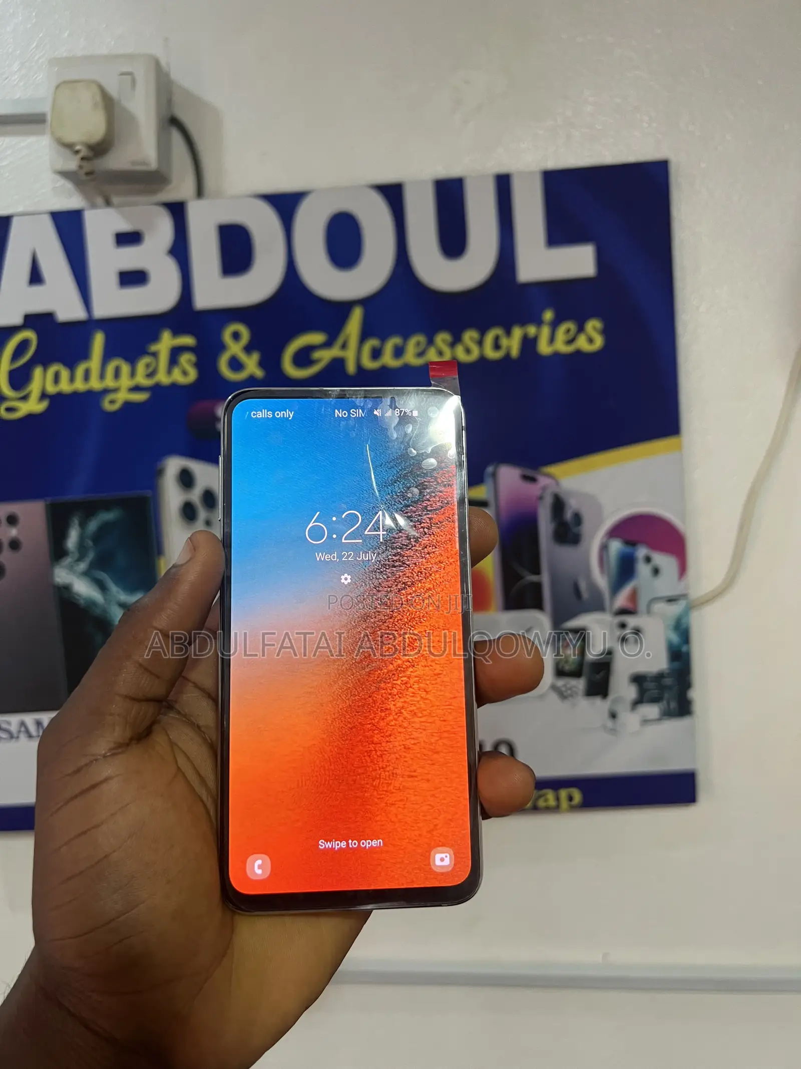 New Samsung Galaxy S10e 128 GB