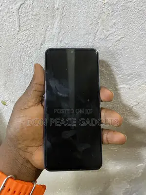 Vivo V21 128 GB