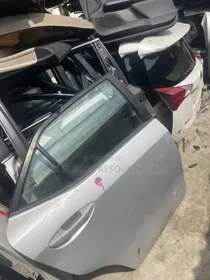 Door Corolla 2014