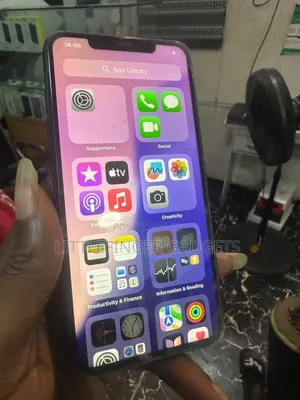 Apple iPhone XS Max 64 GB Black