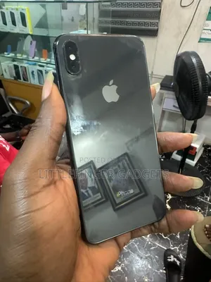 Apple iPhone XS Max 64 GB Black