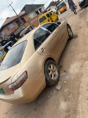 Toyota Camry SE 4dr Sedan (2.4L 4cyl 5A) 2008 Gold