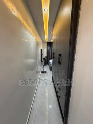 3bdrm Block of Flats in Wuye for rent
