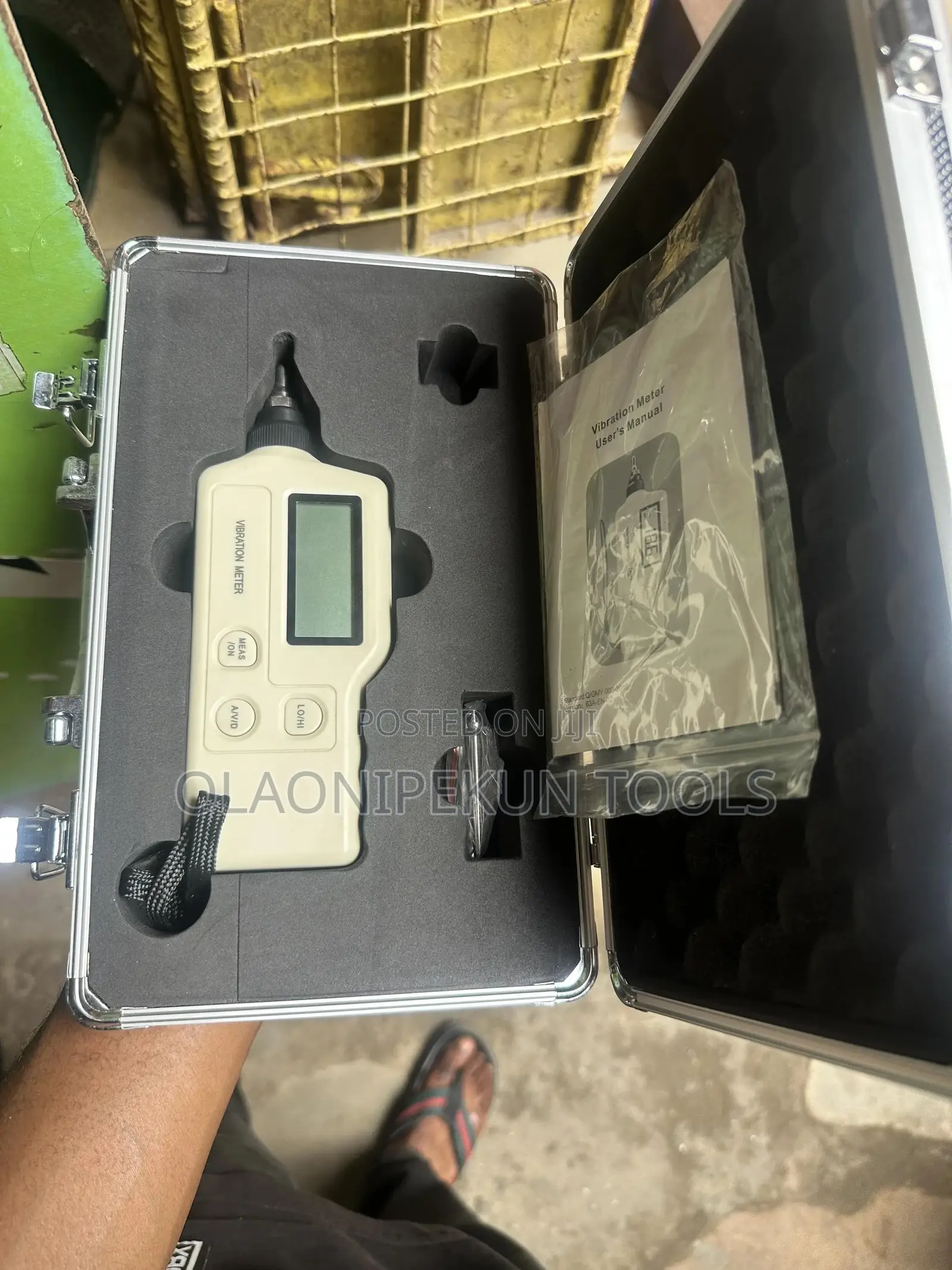 Handheld Digital Vibrometer