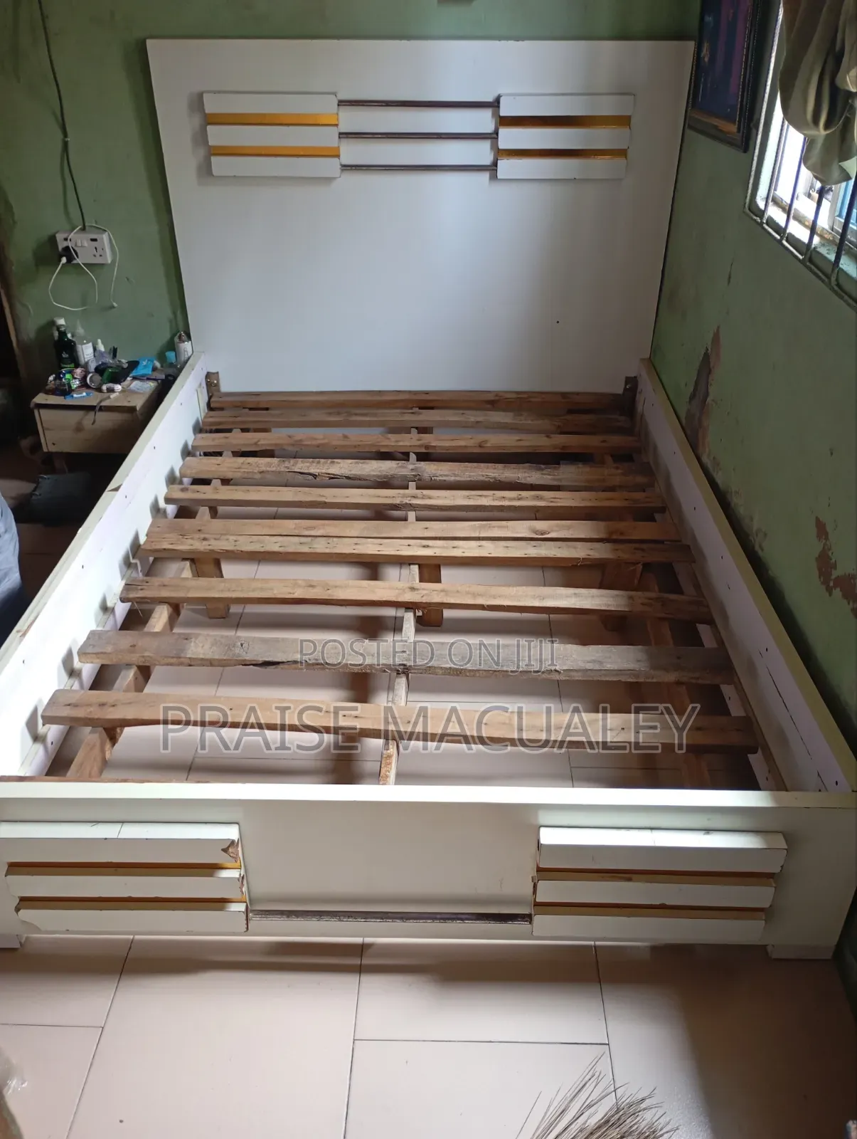Modern White Bed Frame for Bedroom