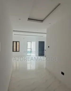 3bdrm Apartment in Gbagada for rent