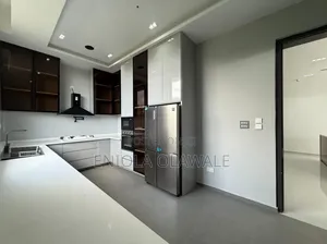 5bdrm Duplex in Ikoyi, Lagos Island / Lagos Island for sale