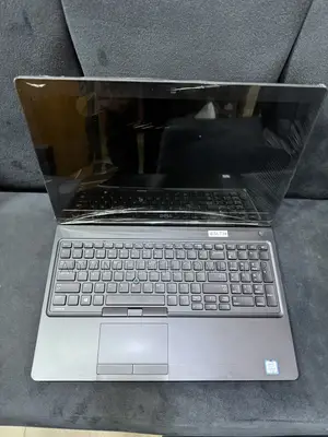 Laptop Dell Latitude 5580 8GB Intel Core i5 HDD 500GB