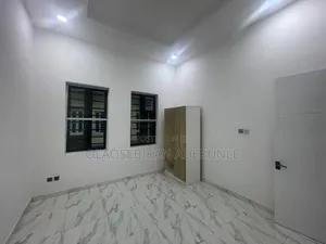 1bdrm Apartment in Chevron Lekki, Thomas Estate for rent