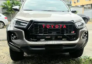Toyota Hilux 2020 Gray