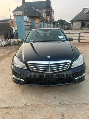 Mercedes-Benz C300 Luxury 4Matic Sedan AWD (3.5L 6cyl 7A) 2014 Black