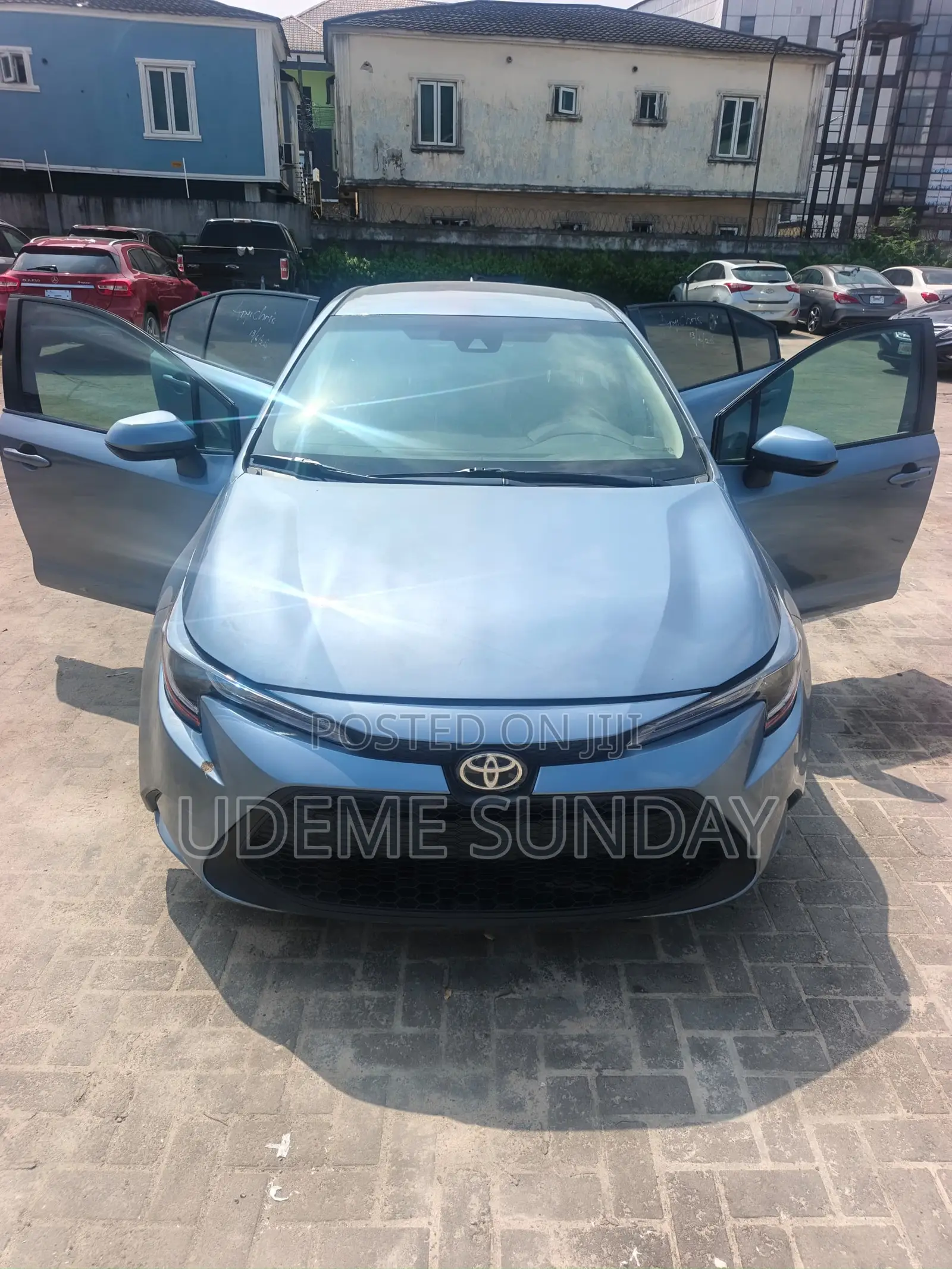 Toyota Corolla LE 2020 Blue