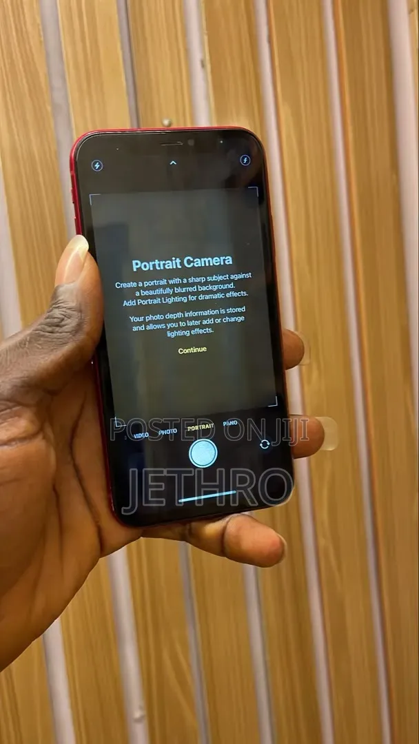 Apple iPhone XR 64 GB Red