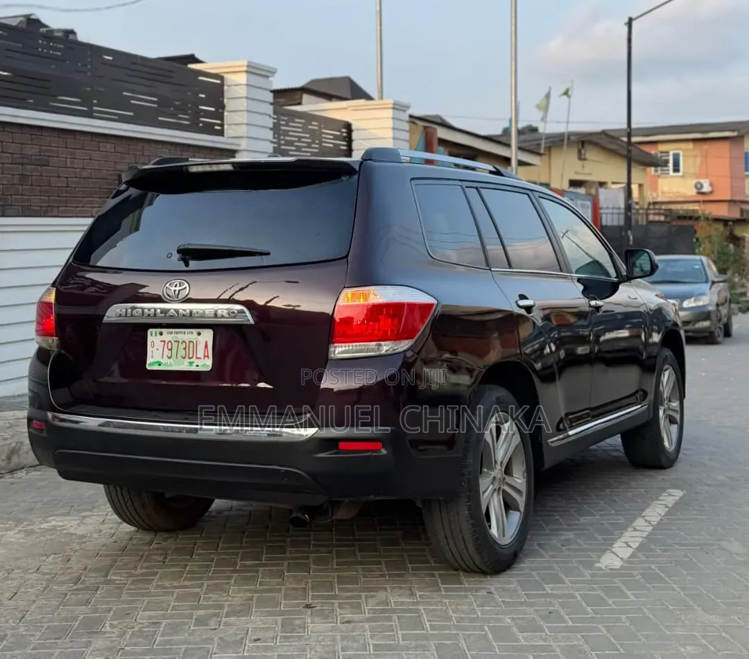 Toyota Highlander 2013 Gray