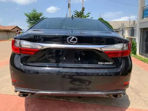 Lexus ES 2017 Black