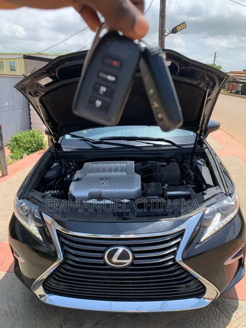 Lexus ES 2017 Black