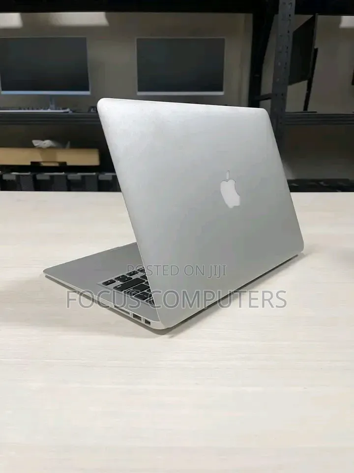 Laptop Apple MacBook Air 2017 8GB Intel Core i5 SSD 128GB