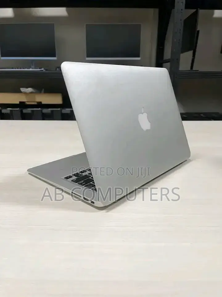 Laptop Apple MacBook Air 2017 8GB Intel Core i5 SSD 128GB