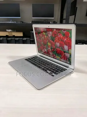 Laptop Apple MacBook Air 2017 8GB Intel Core i5 SSD 128GB