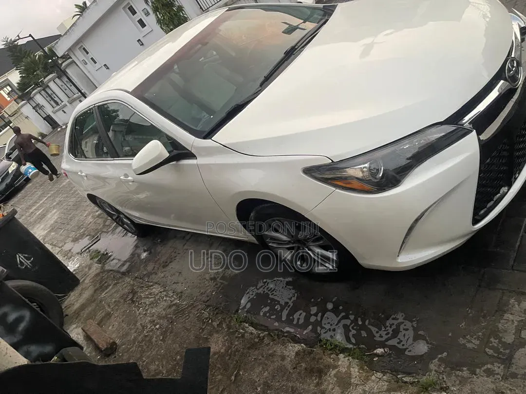 Toyota Camry 2015 White