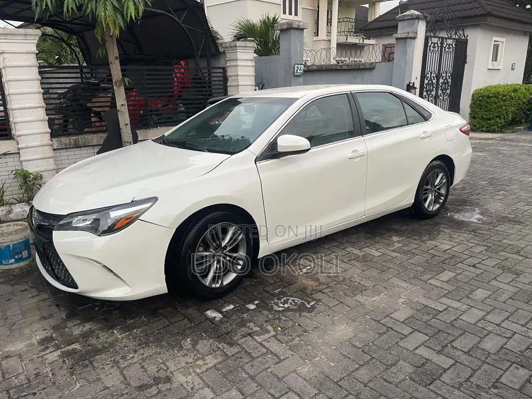 Toyota Camry 2015 White