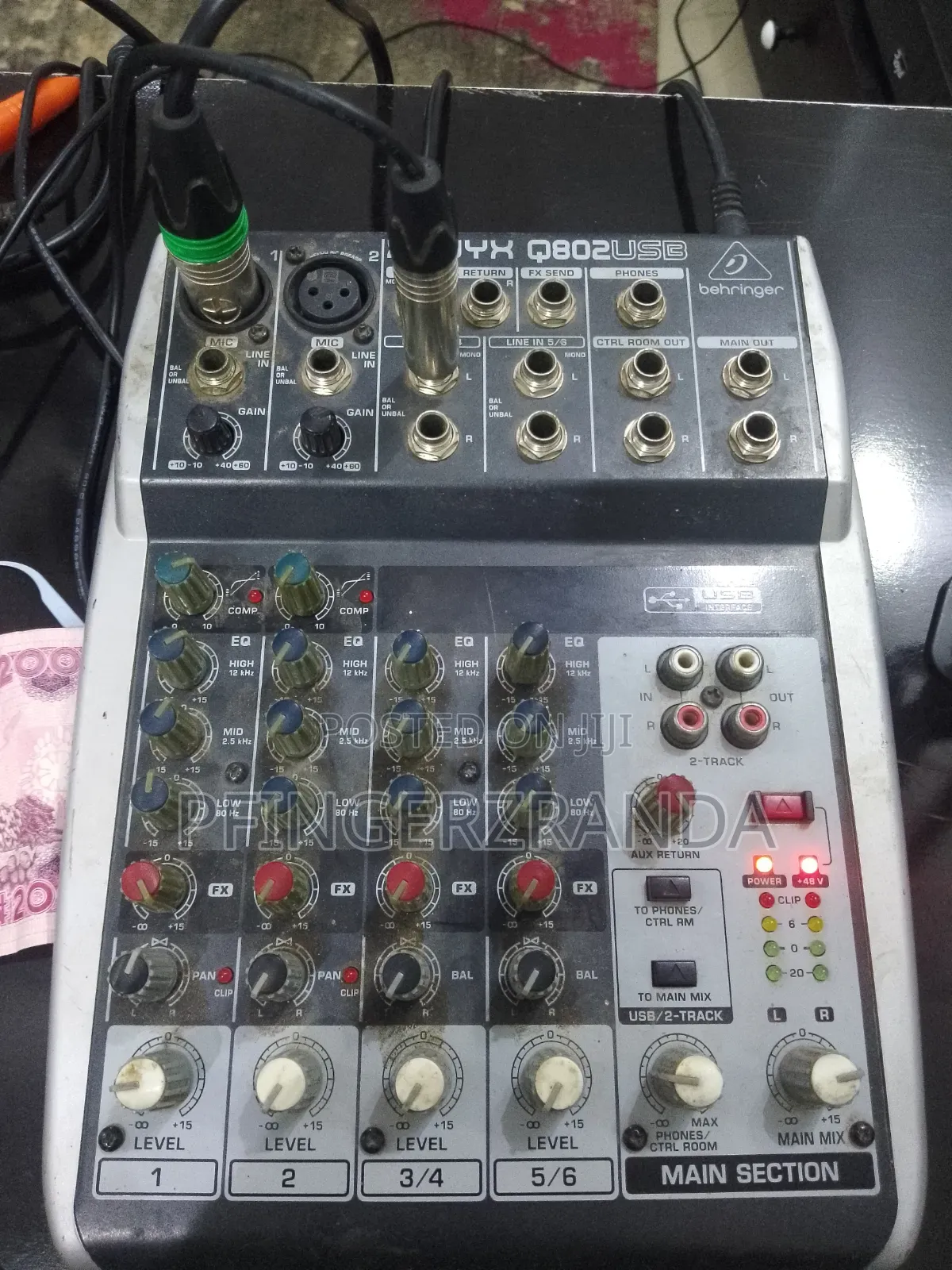 Mini Behringer Mixer