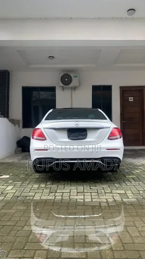 Mercedes-Benz E300 2017 White