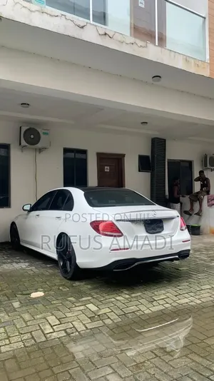 Mercedes-Benz E300 2017 White