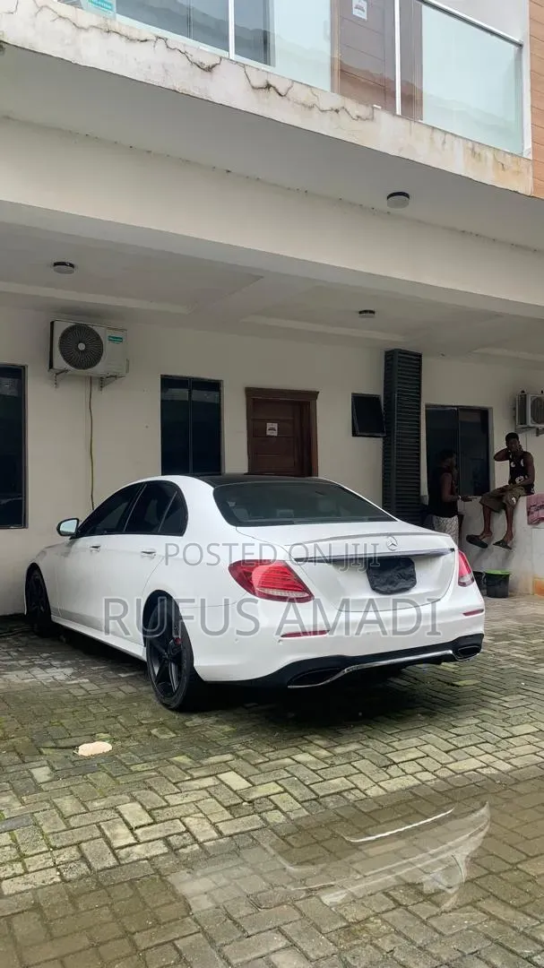Mercedes-Benz E300 2017 White